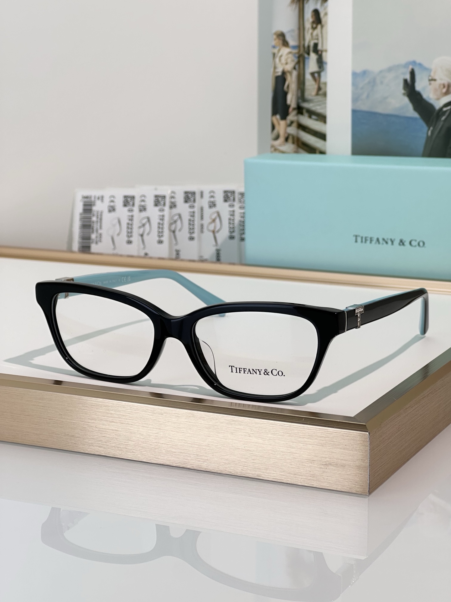 Tiffany TF2233