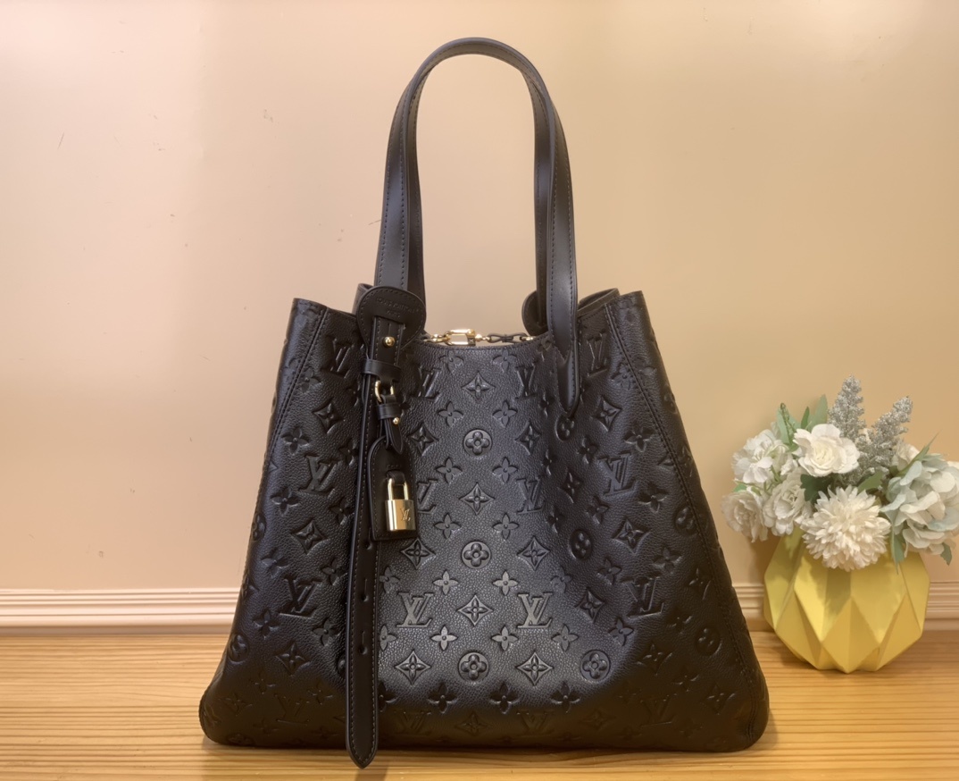 Louis Vuitton Louis Vuitton