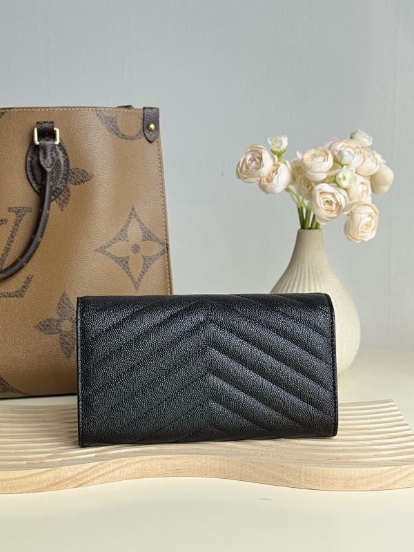 Saint Laurent Saint Laurent