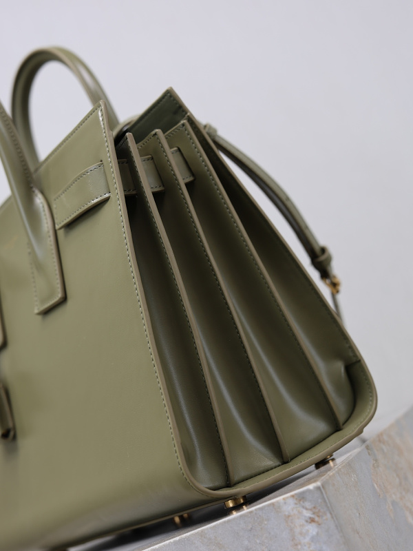 Saint Laurent Saint Laurent