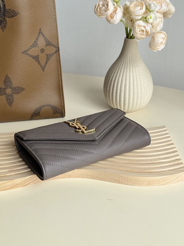 Saint Laurent Saint Laurent