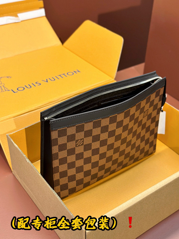 Louis Vuitton M41696
