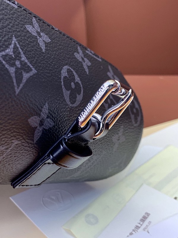 Louis Vuitton M43385
