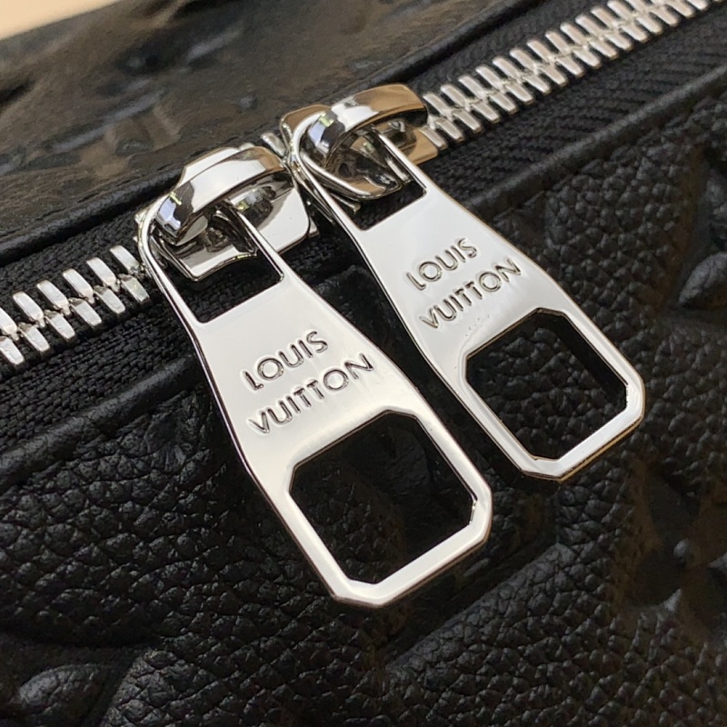 Louis Vuitton M11750