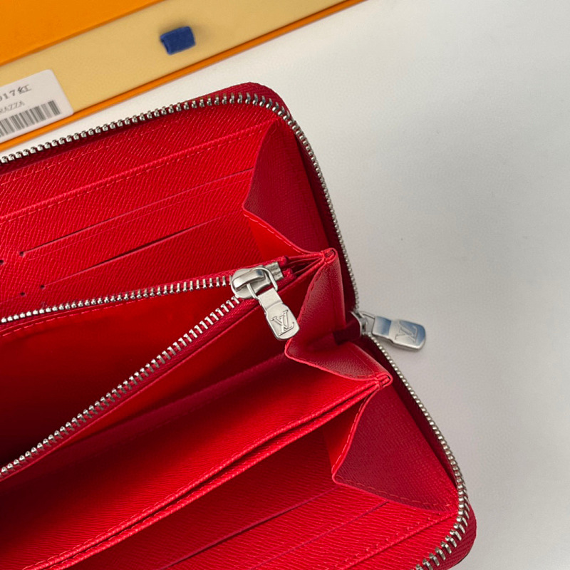 Louis Vuitton M60017