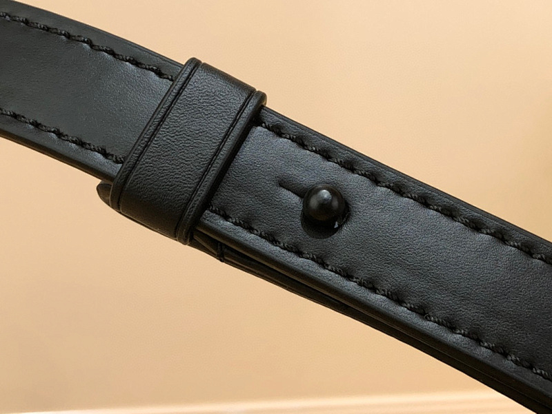 Louis Vuitton M81522