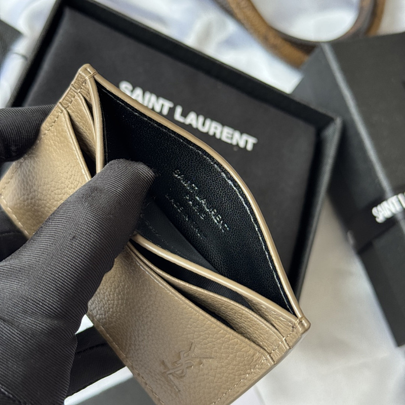 Saint Laurent Saint Laurent