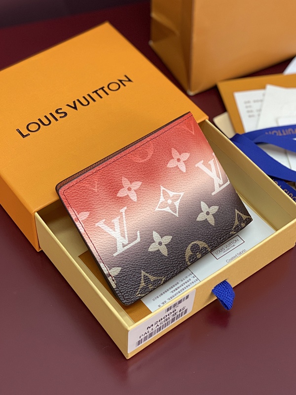 Louis Vuitton M28006