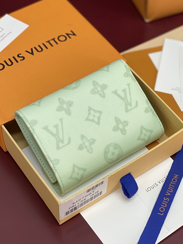 Louis Vuitton M27681