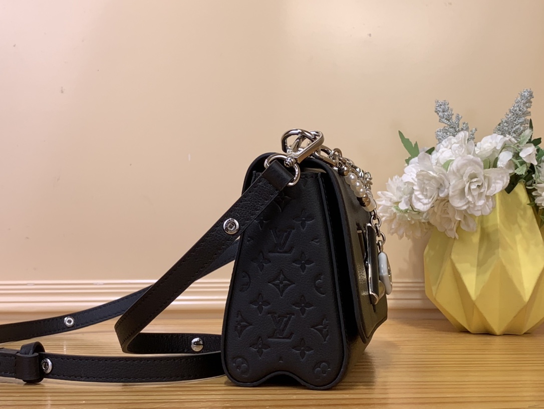 Louis Vuitton M14636