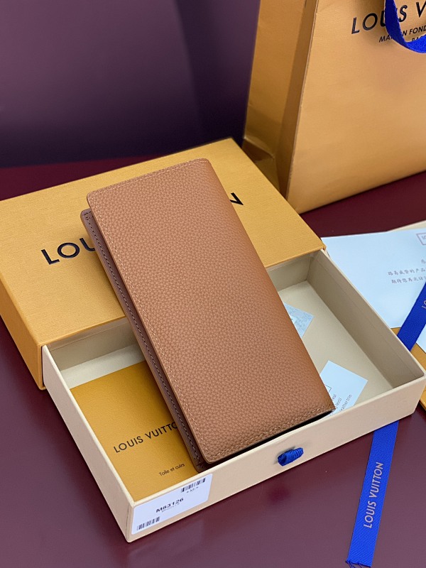 Louis Vuitton M83126