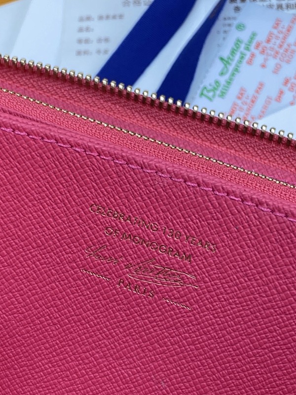 Louis Vuitton M27683