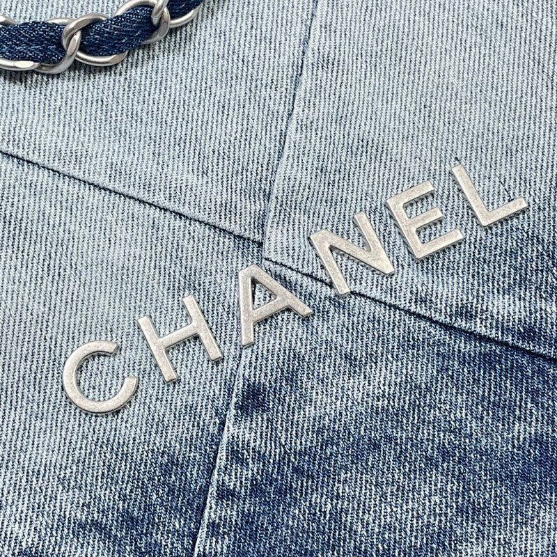 Chanel AS3261