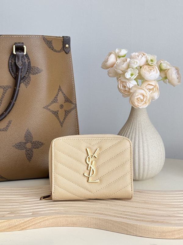 Saint Laurent Saint Laurent