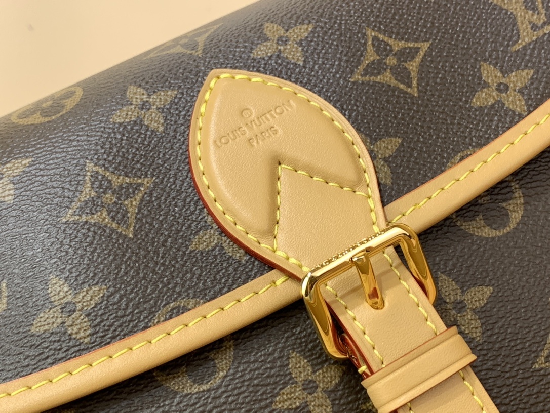 Louis Vuitton Louis Vuitton