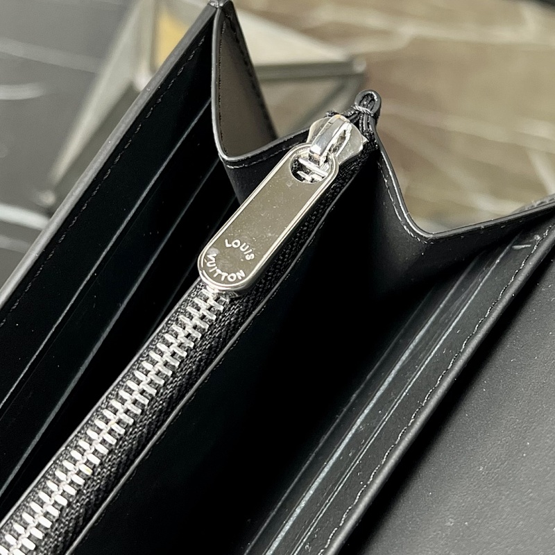 Louis Vuitton Louis Vuitton