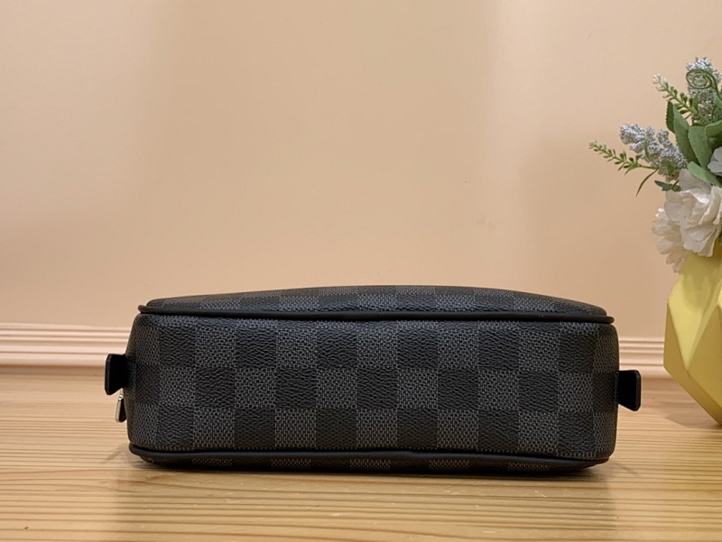 Louis Vuitton M43384