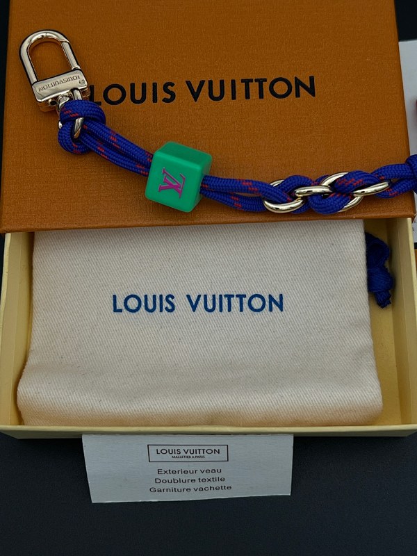 Louis Vuitton Louis Vuitton