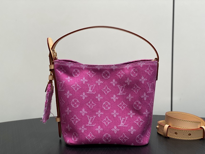 Louis Vuitton Louis Vuitton