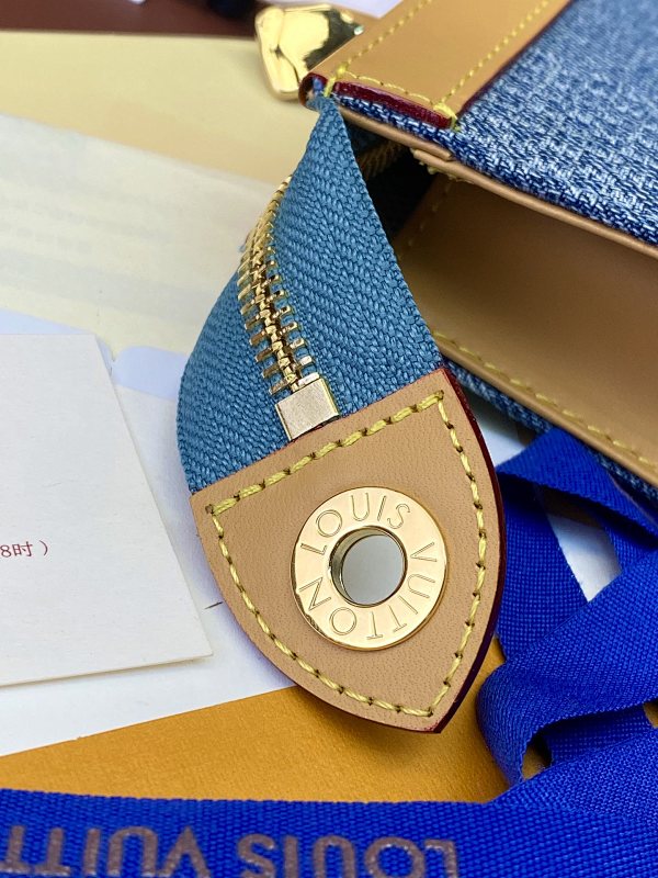 Louis Vuitton M61692