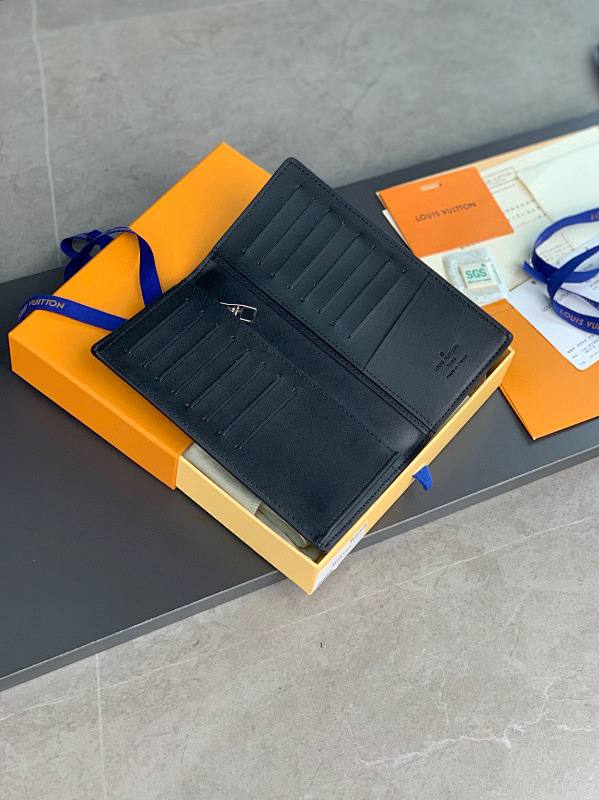 Louis Vuitton M58192