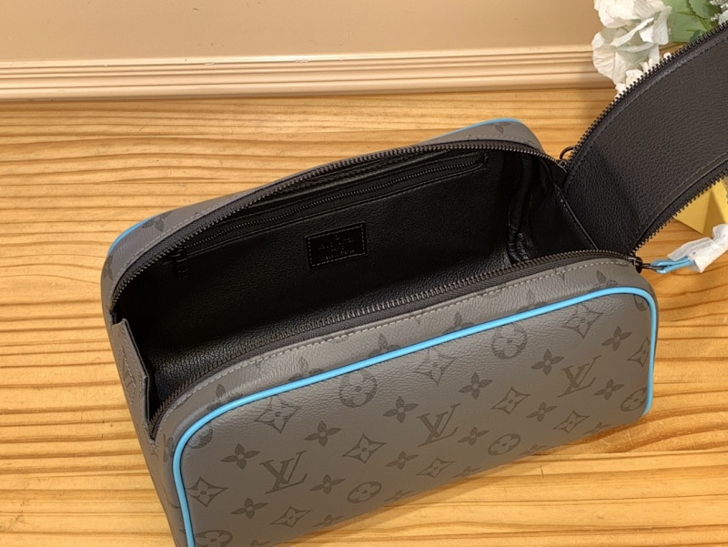 Louis Vuitton M11482