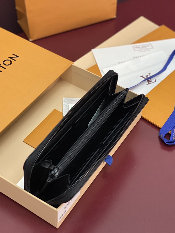 Louis Vuitton M80333