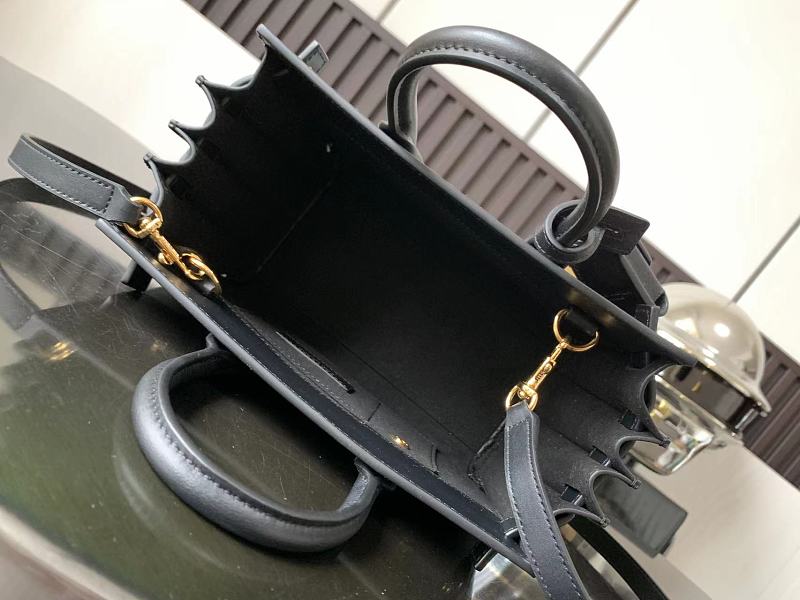 Saint Laurent Saint Laurent