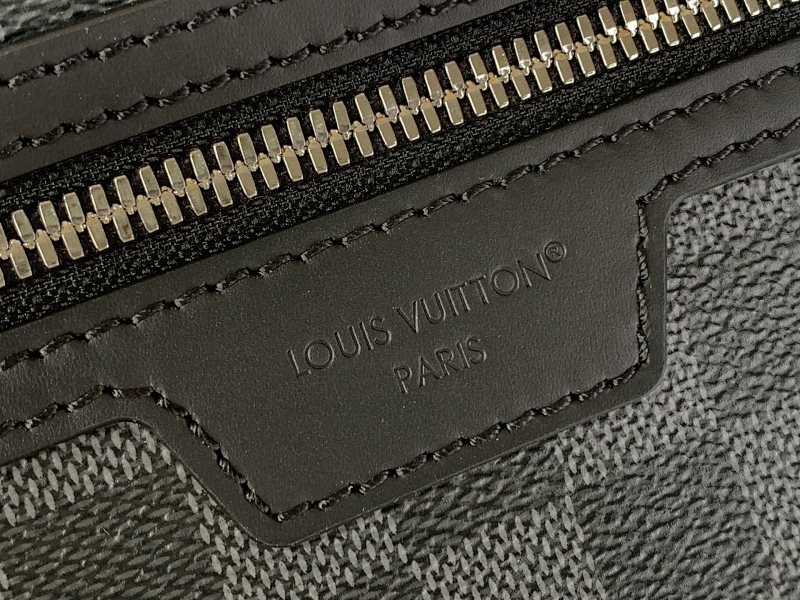 Louis Vuitton N47626