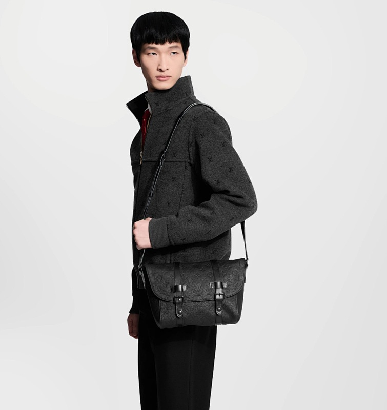 Louis Vuitton M28324