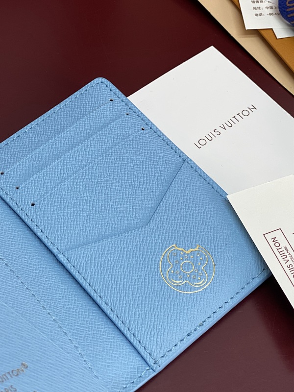 Louis Vuitton M28282