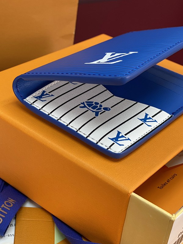 Louis Vuitton M25797