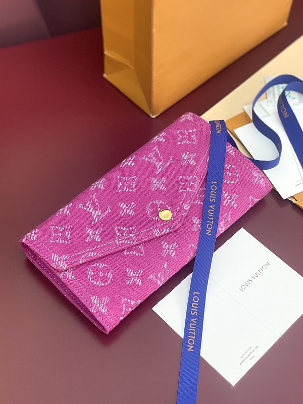 Louis Vuitton M28280