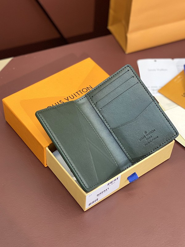 Louis Vuitton N85941