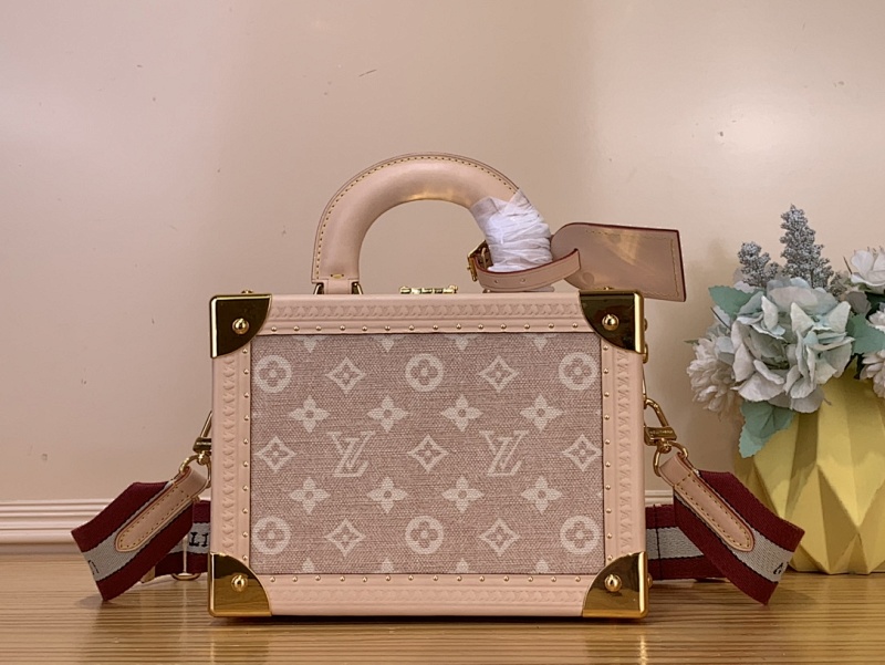 Louis Vuitton M14592