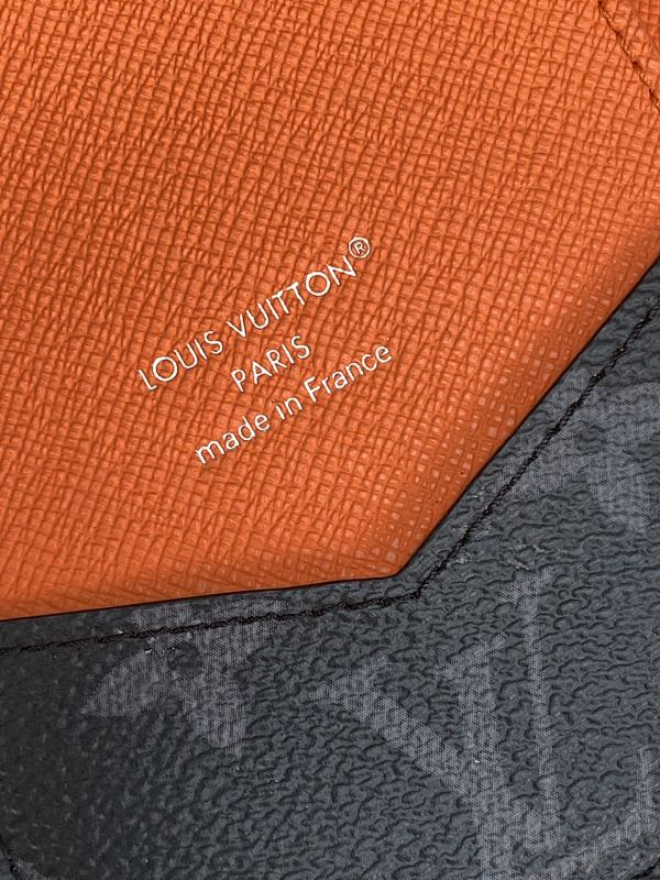 Louis Vuitton M25838