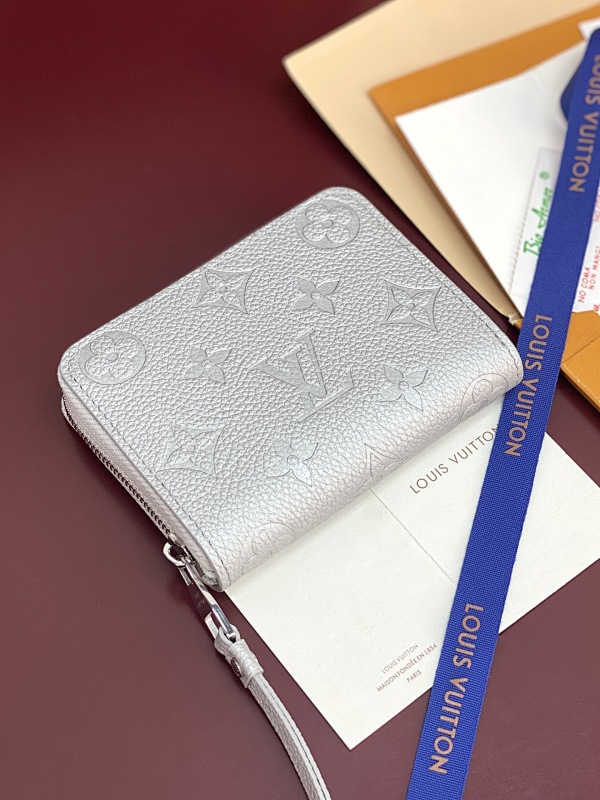 Louis Vuitton M60574