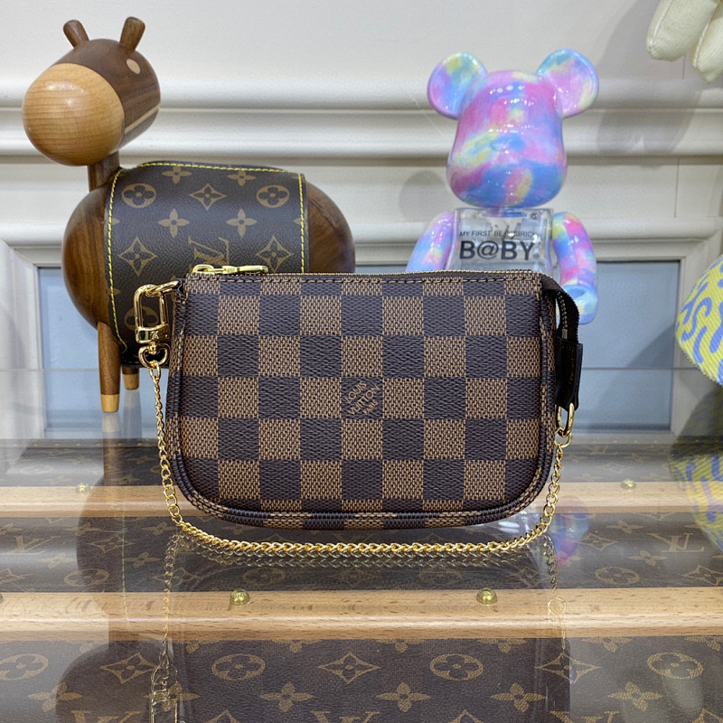 Louis Vuitton M58009