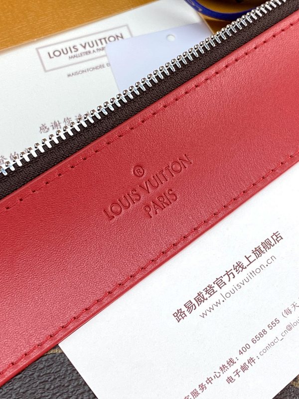 Louis Vuitton M13199