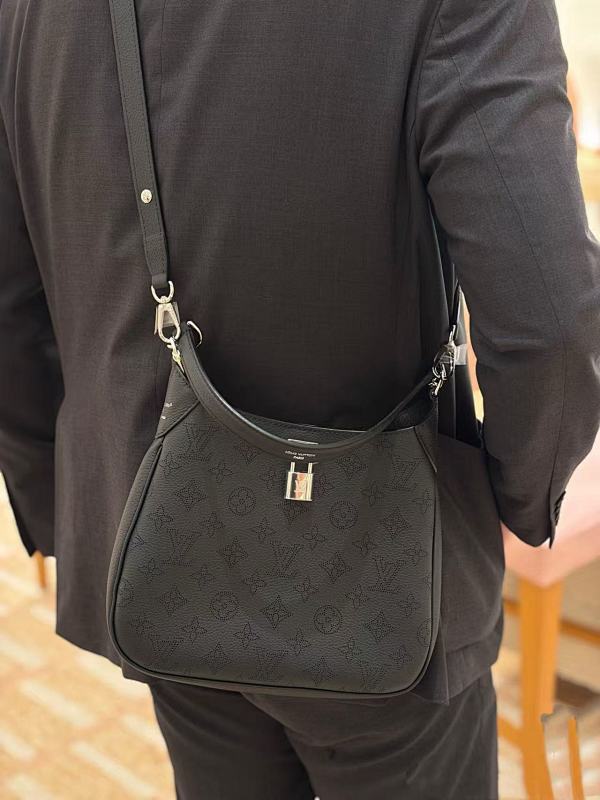 Louis Vuitton Louis Vuitton