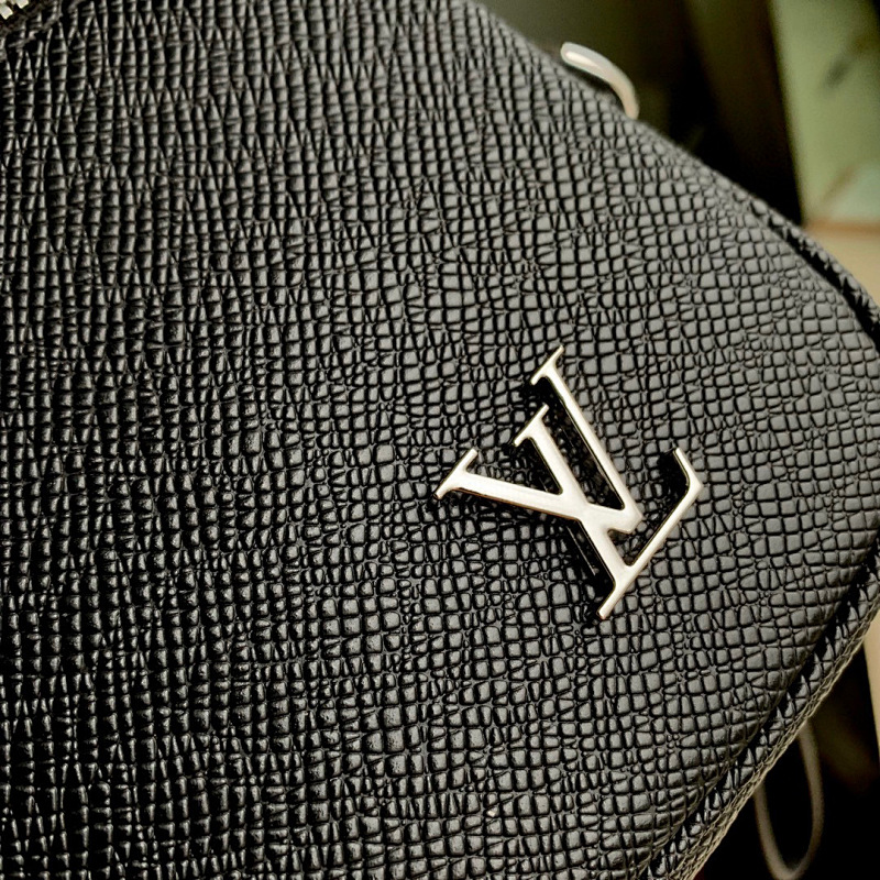 Louis Vuitton M41663