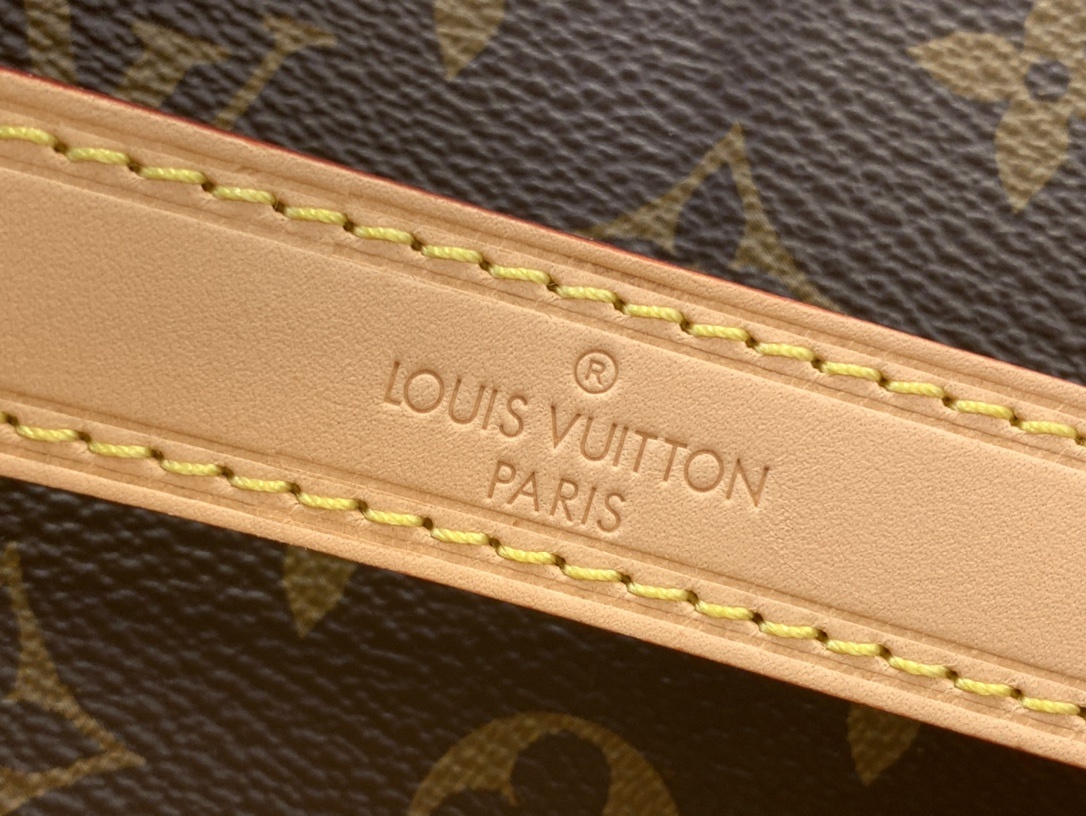 Louis Vuitton Louis Vuitton