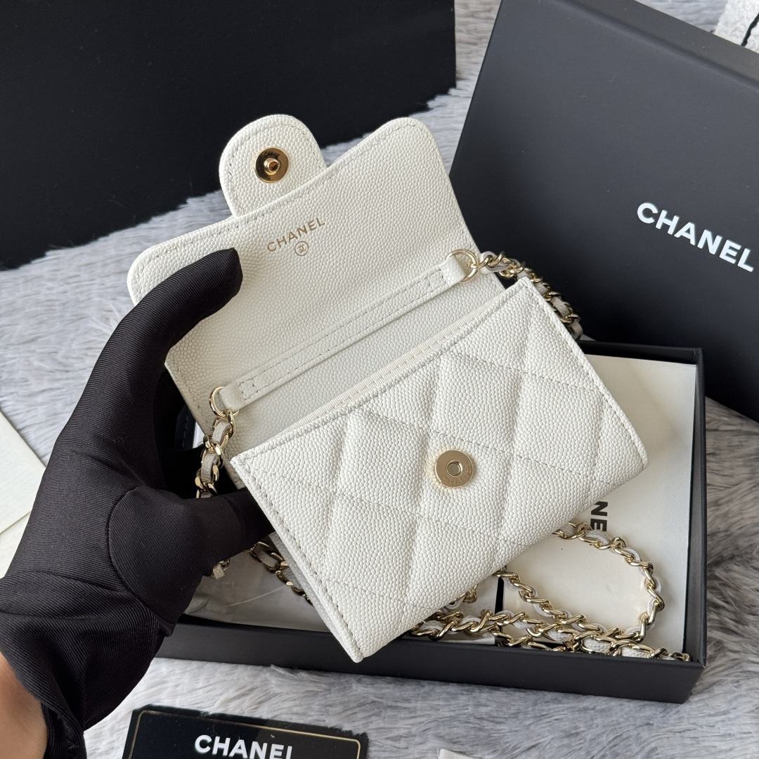 Chanel AP0238