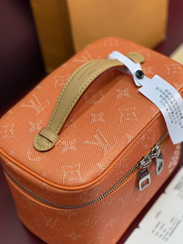 Louis Vuitton Louis Vuitton