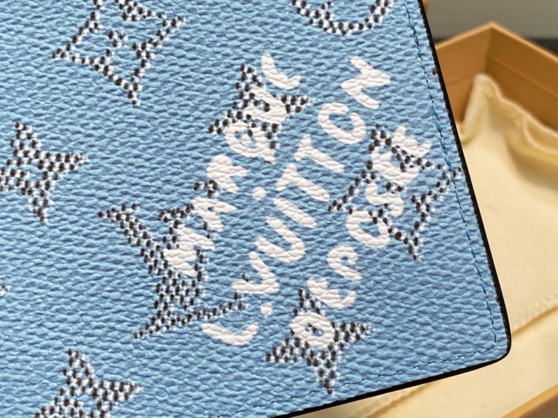 Louis Vuitton M15075