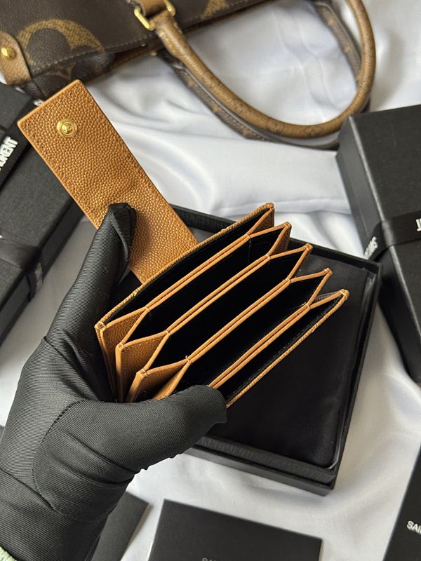 Saint Laurent Saint Laurent