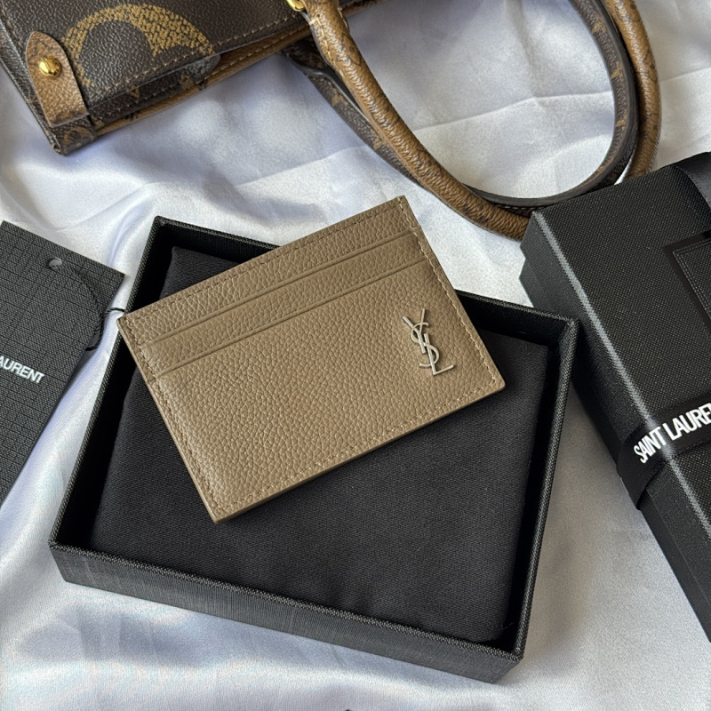 Saint Laurent Saint Laurent