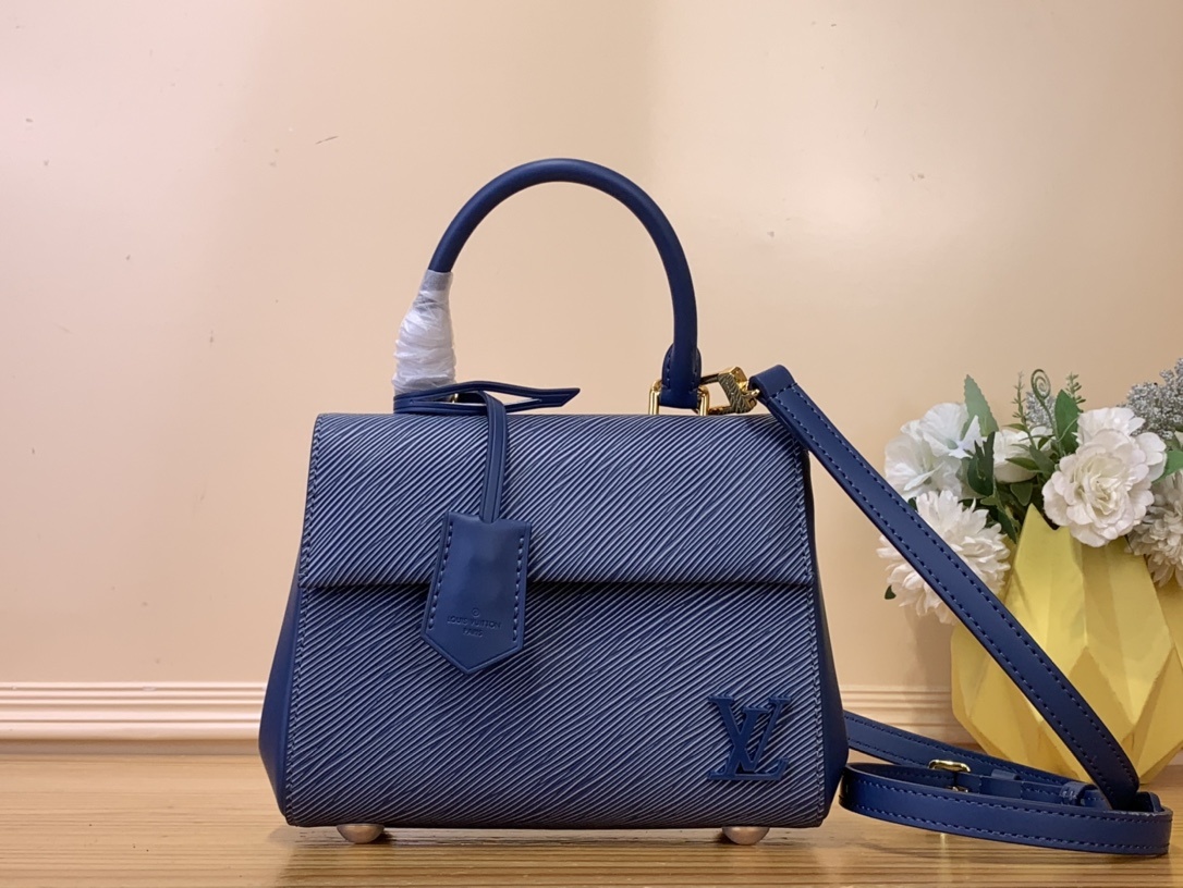 Louis Vuitton Louis Vuitton