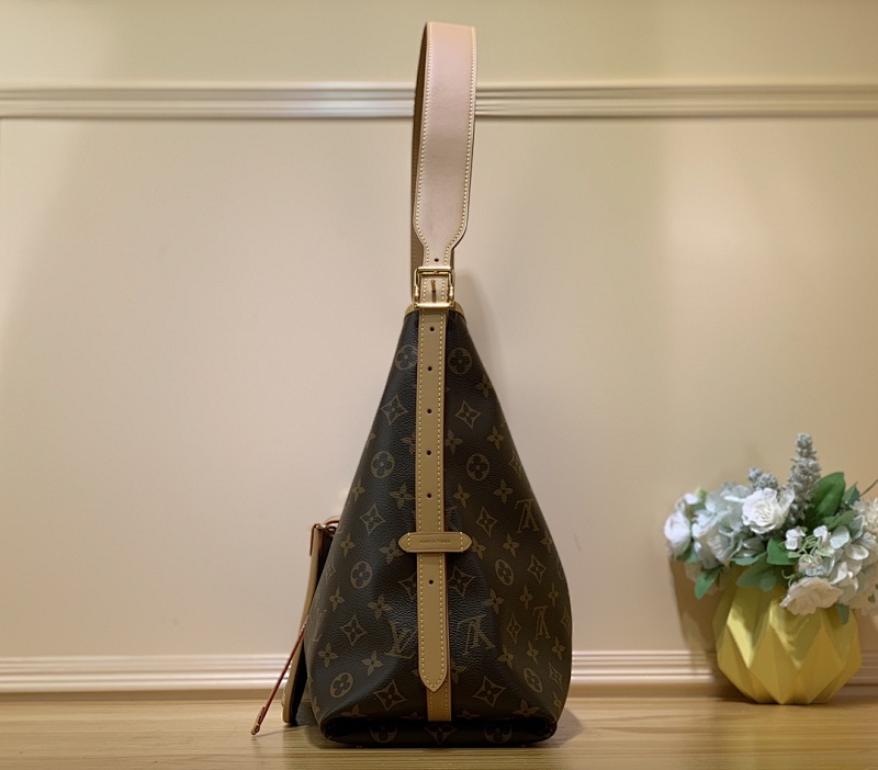 Louis Vuitton M46197