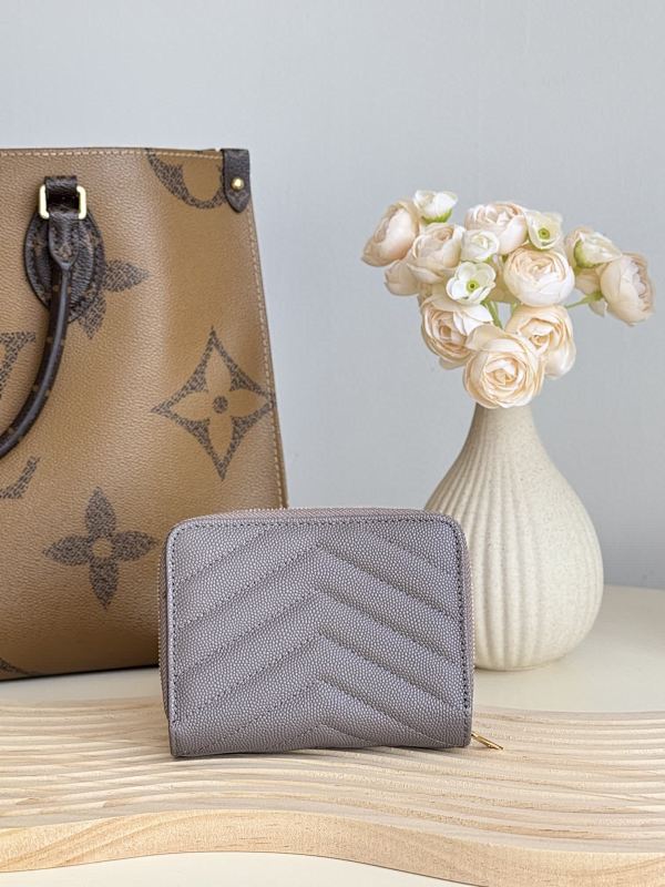 Saint Laurent Saint Laurent